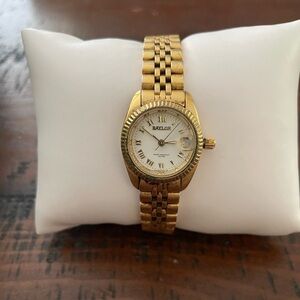 Vintage ladies Baylor watch gold toned water resistant 10 ATM Swiss parts ~